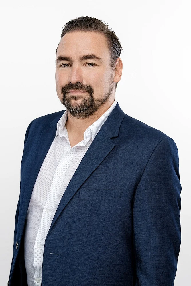 IMG: Member Slider Item