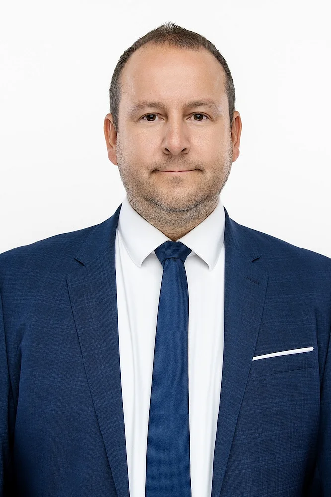 IMG: Member Slider Item